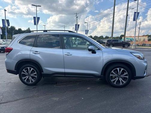 Ice Silver Metallic 2021 Subaru Forester Limited