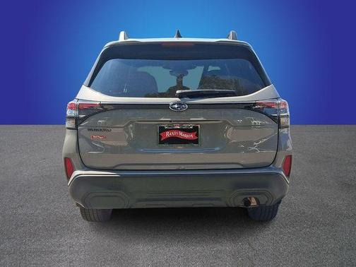 Crystal White Pearl 2025 Subaru Forester Premium