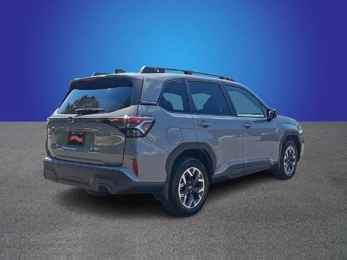Crystal White Pearl 2025 Subaru Forester Premium