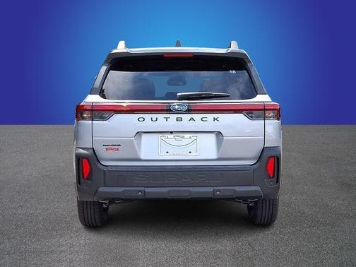 Ice Silver Metallic 2026 Subaru Outback Limited XT