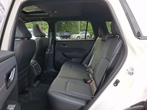 Crystal White Pearl 2026 Subaru Outback Touring XT
