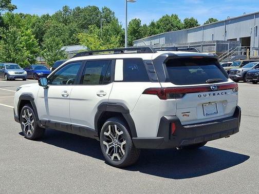 Crystal White Pearl 2026 Subaru Outback Touring XT
