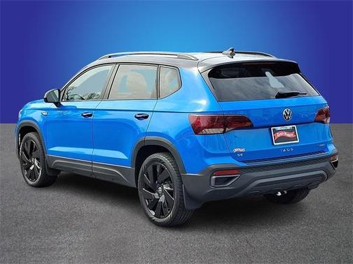 2024 Volkswagen Taos 1.5T SE Black