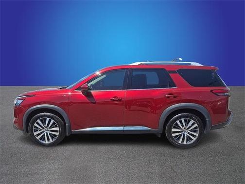 2022 Nissan Pathfinder Platinum