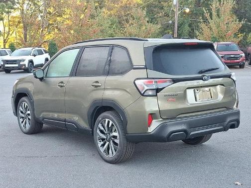 Autumn Green Metallic 2026 Subaru Forester Touring