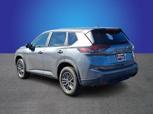 Gun Metallic 2024 Nissan Rogue S