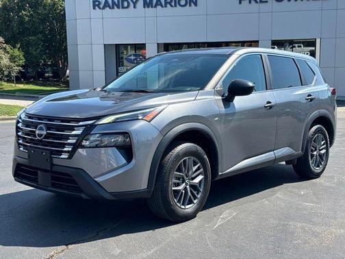 Gun Metallic 2024 Nissan Rogue S