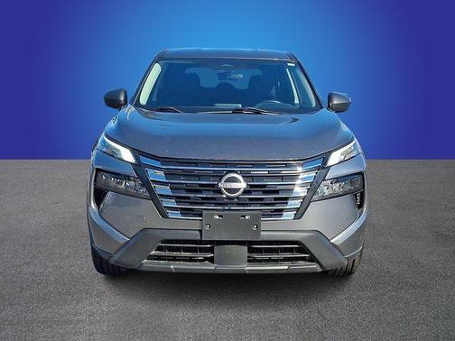 Gun Metallic 2024 Nissan Rogue S