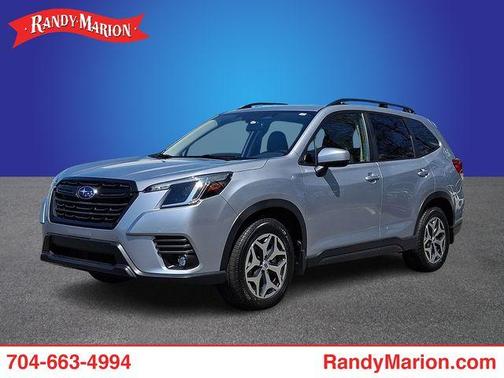 Ice Silver Metallic 2024 Subaru Forester Premium