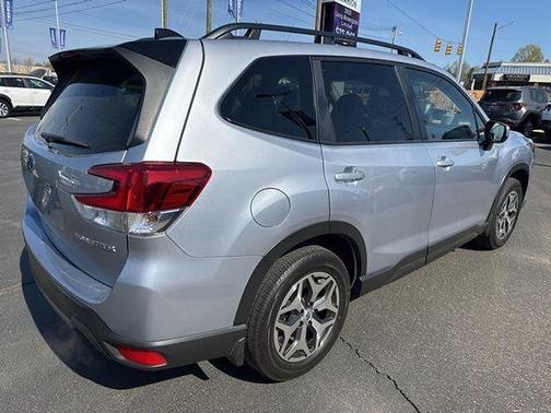 Ice Silver Metallic 2024 Subaru Forester Premium