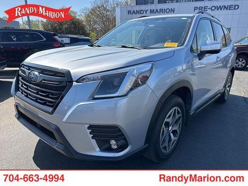 Ice Silver Metallic 2024 Subaru Forester Premium