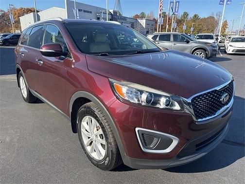 2018 Kia Sorento LX