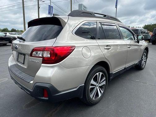 Tungsten Metallic 2019 Subaru Outback 2.5i Limited