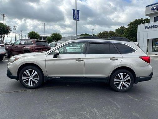Tungsten Metallic 2019 Subaru Outback 2.5i Limited