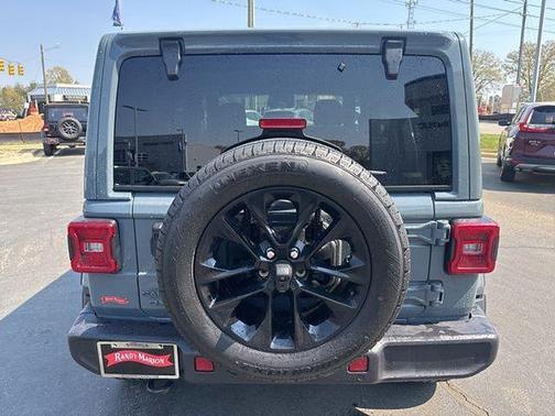 2025 Jeep Wrangler 4xe Sahara