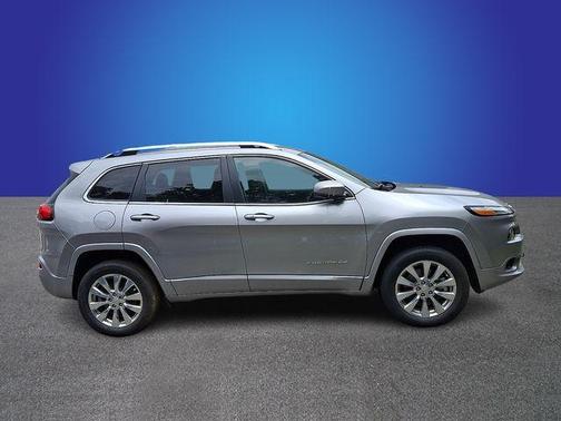 Billet Silver Metallic Clearcoat 2017 Jeep Cherokee Overland