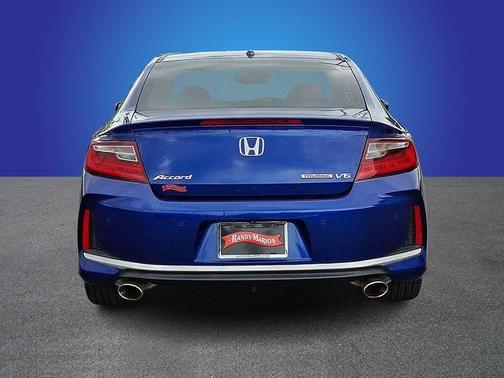 Still Night Pearl 2017 Honda Accord Touring