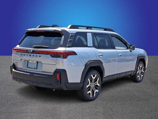 Ice Silver Metallic 2026 Subaru Outback Touring XT