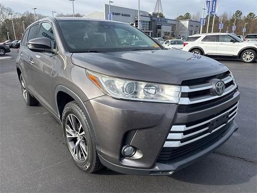 2017 Toyota Highlander LE Plus