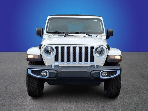 Bright White Clearcoat 2020 Jeep Wrangler Unlimited Sahara