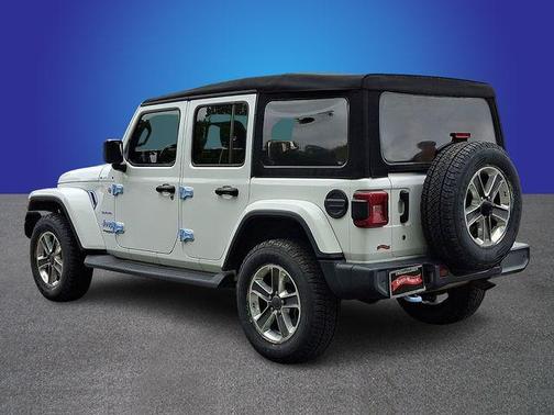 Bright White Clearcoat 2020 Jeep Wrangler Unlimited Sahara