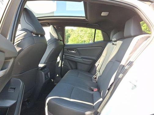 Pearl 2026 Subaru Uncharted GT