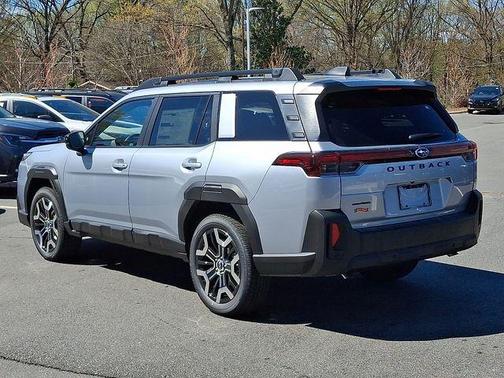 Ice Silver Metallic 2026 Subaru Outback Touring XT