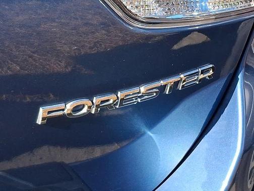 Horizon Blue Pearl 2024 Subaru Forester Limited
