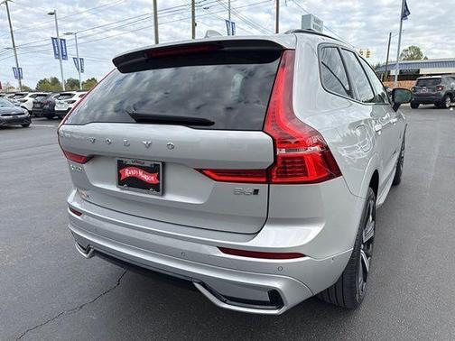 Silver 2023 Volvo XC60 B6 Ultimate Dark Theme