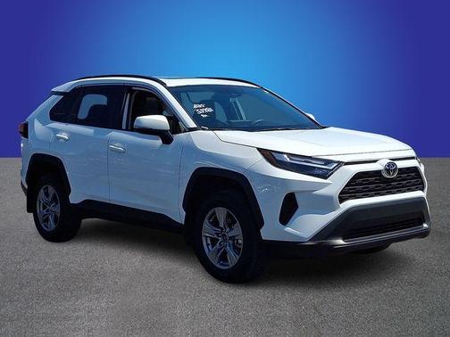 Ice 2025 Toyota RAV4 XLE
