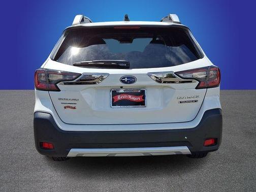 Crystal White Pearl 2023 Subaru Outback Touring XT