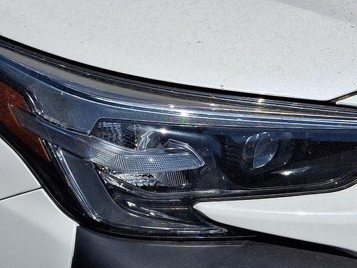 Crystal White Pearl 2023 Subaru Outback Touring XT