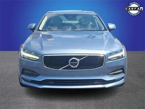 2018 Volvo S90 T5 Momentum