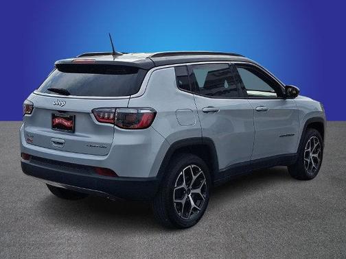 Silver Zynith 2024 Jeep Compass Limited