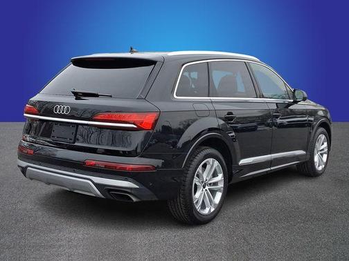 2025 Audi Q7 55 Premium Plus