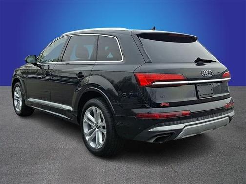 2025 Audi Q7 55 Premium Plus