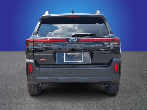 Crystal Black Silica 2026 Subaru Outback Premium