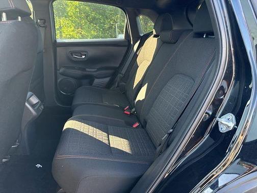 Crystal Black Pearl 2025 Honda HR-V Sport