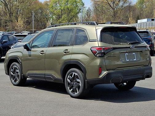 Autumn Green Metallic 2026 Subaru Forester Limited