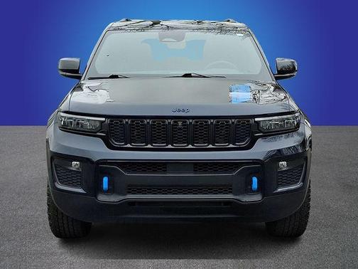 2022 Jeep Grand Cherokee 4xe Trailhawk