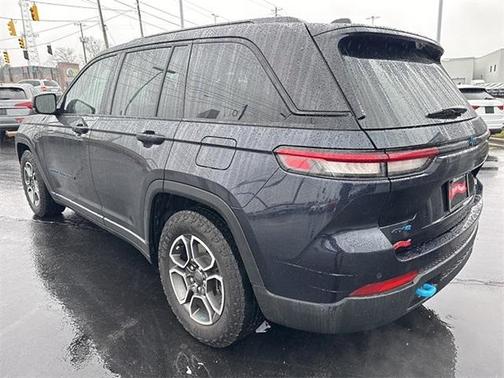 2022 Jeep Grand Cherokee 4xe Trailhawk