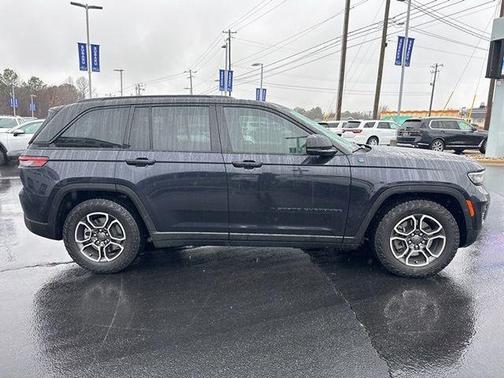 2022 Jeep Grand Cherokee 4xe Trailhawk