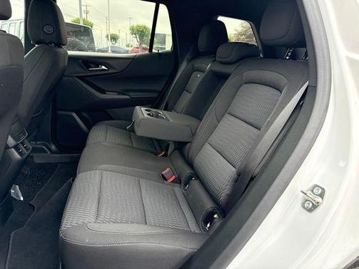 Summit White 2025 Chevrolet Equinox LT