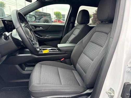 Summit White 2025 Chevrolet Equinox LT