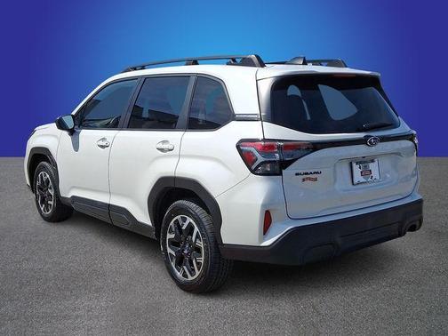 Crystal White Pearl 2025 Subaru Forester Premium