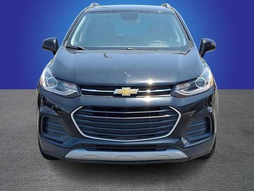 Mosaic Black Metallic 2020 Chevrolet Trax LT