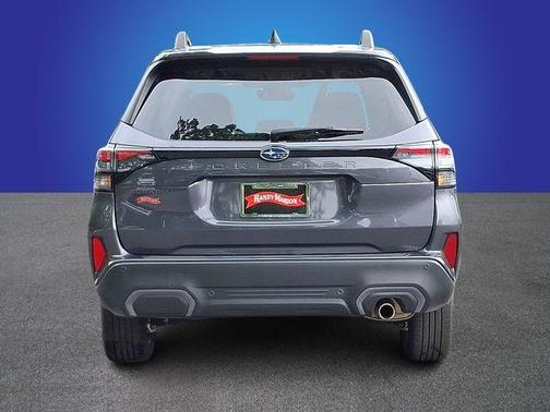 Magnetite Gray Metallic 2025 Subaru Forester Limited