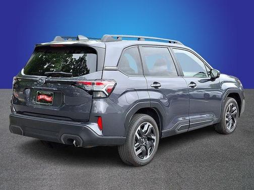 Magnetite Gray Metallic 2025 Subaru Forester Limited