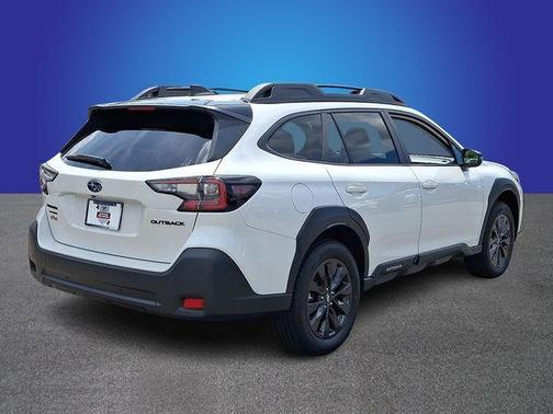 Crystal White Pearl 2025 Subaru Outback Onyx Edition