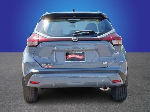 2 Tone Gray / Black 2023 Nissan Kicks SR